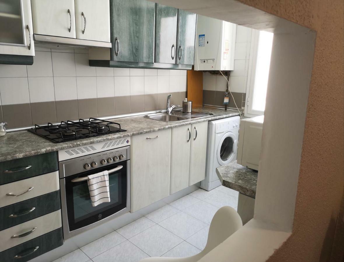 Apartamento Atocha 68 Apartment Madrid Luaran gambar