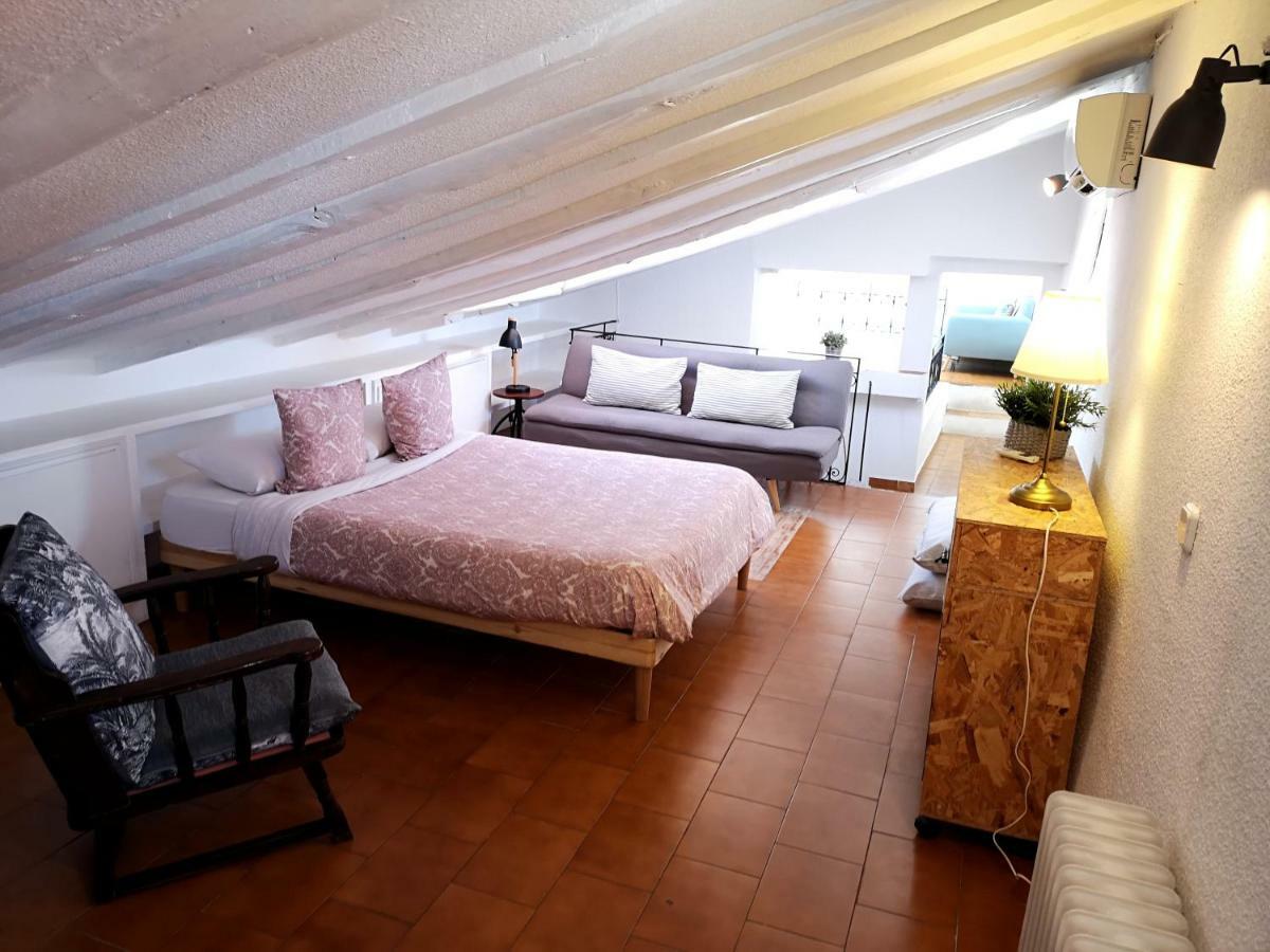 Apartamento Atocha 68 Apartment Madrid Luaran gambar