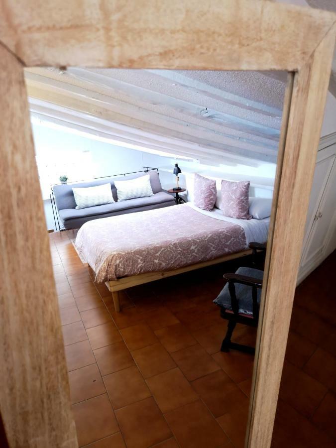 Apartamento Atocha 68 Apartment Madrid Luaran gambar