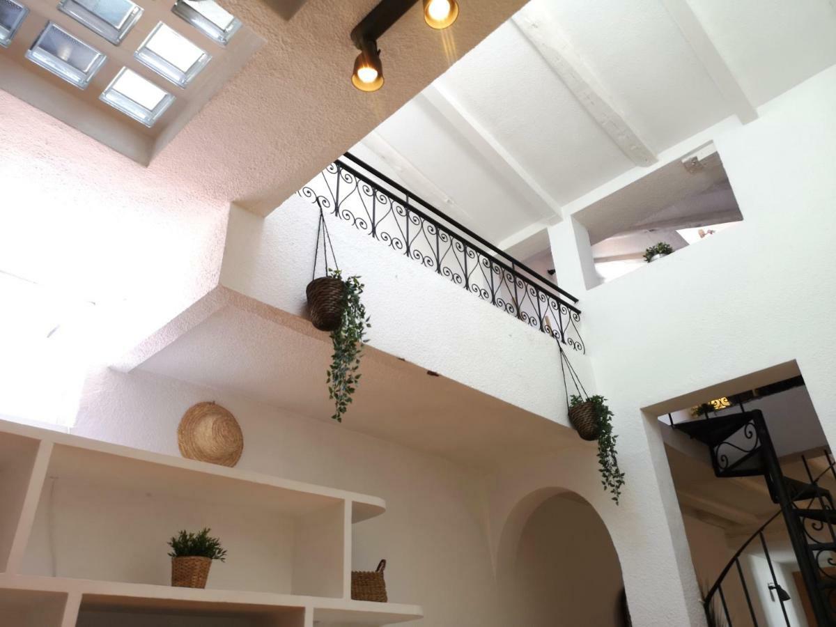 Apartamento Atocha 68 Apartment Madrid Luaran gambar